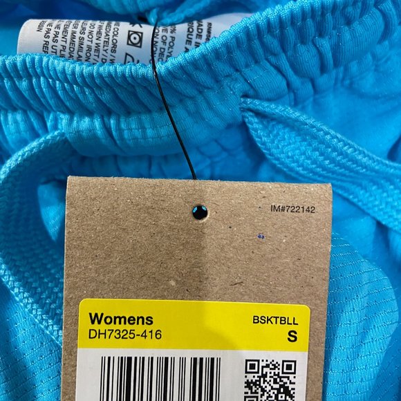 dh2472 nike